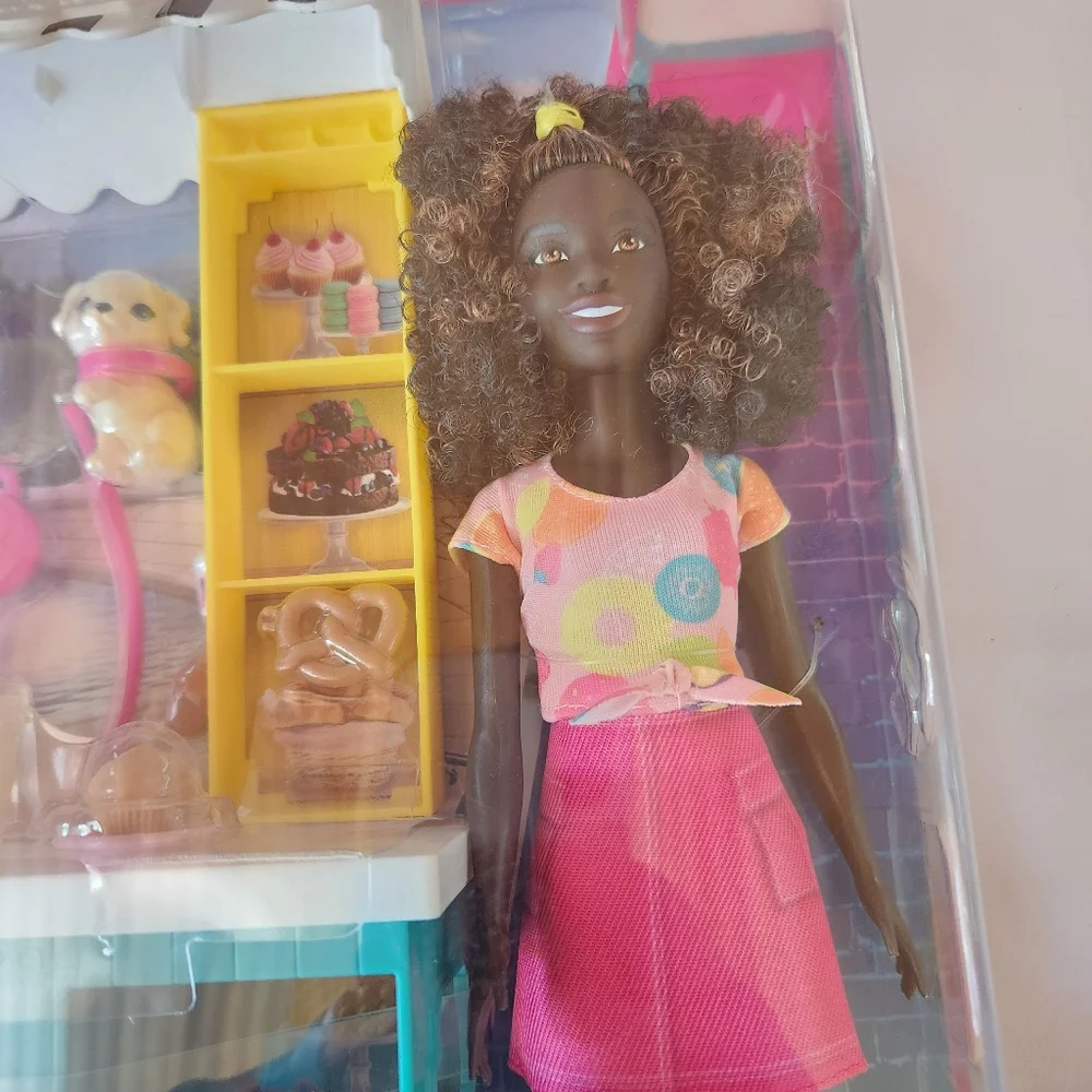 Barbie Life In The City Set NWT